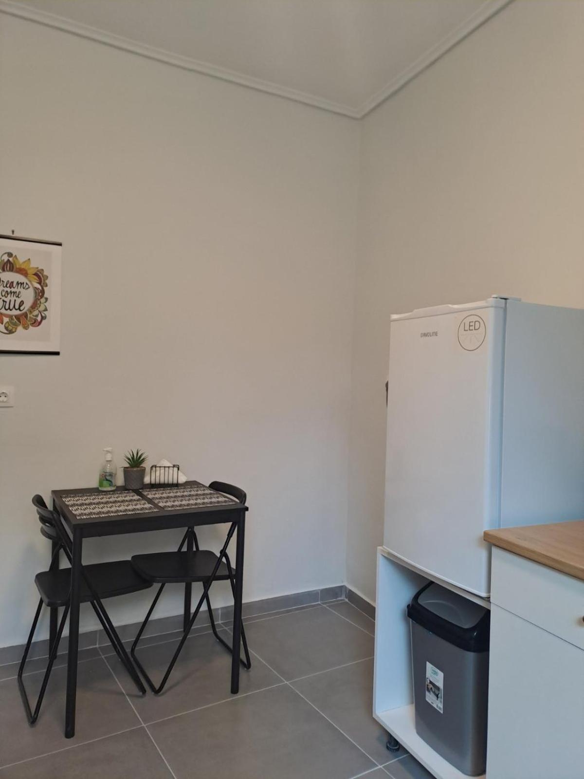 Lysandros Comfortable Apartments In Athens, Near The Metro Extérieur photo