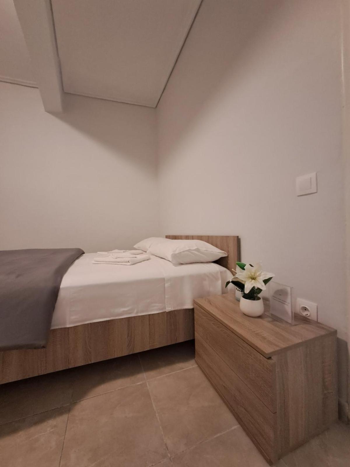 Lysandros Comfortable Apartments In Athens, Near The Metro Extérieur photo